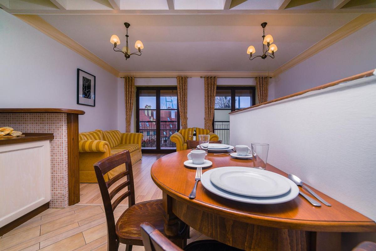 Apartamenty Portowe Mikołajki Bagian luar foto