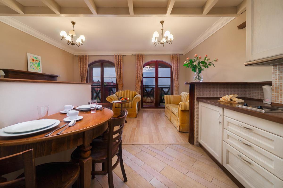 Apartamenty Portowe Mikołajki Bagian luar foto
